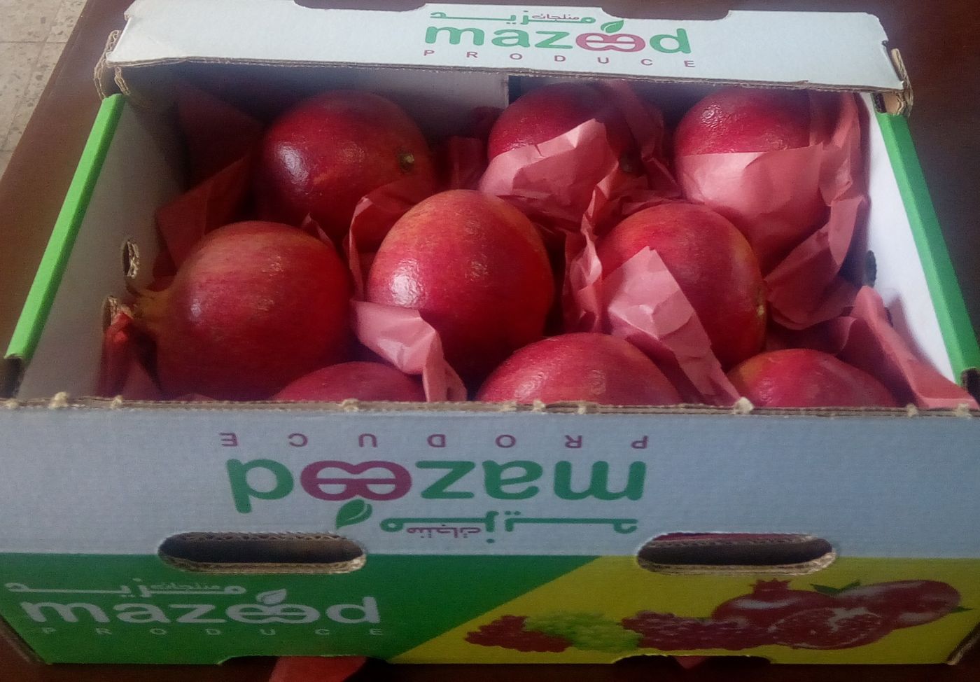 Wonderful pomegranates in the Mazeed export carton